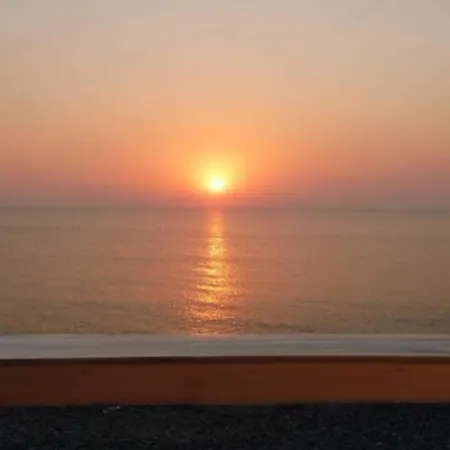 4 Brothers Апартаменти Rhodes City